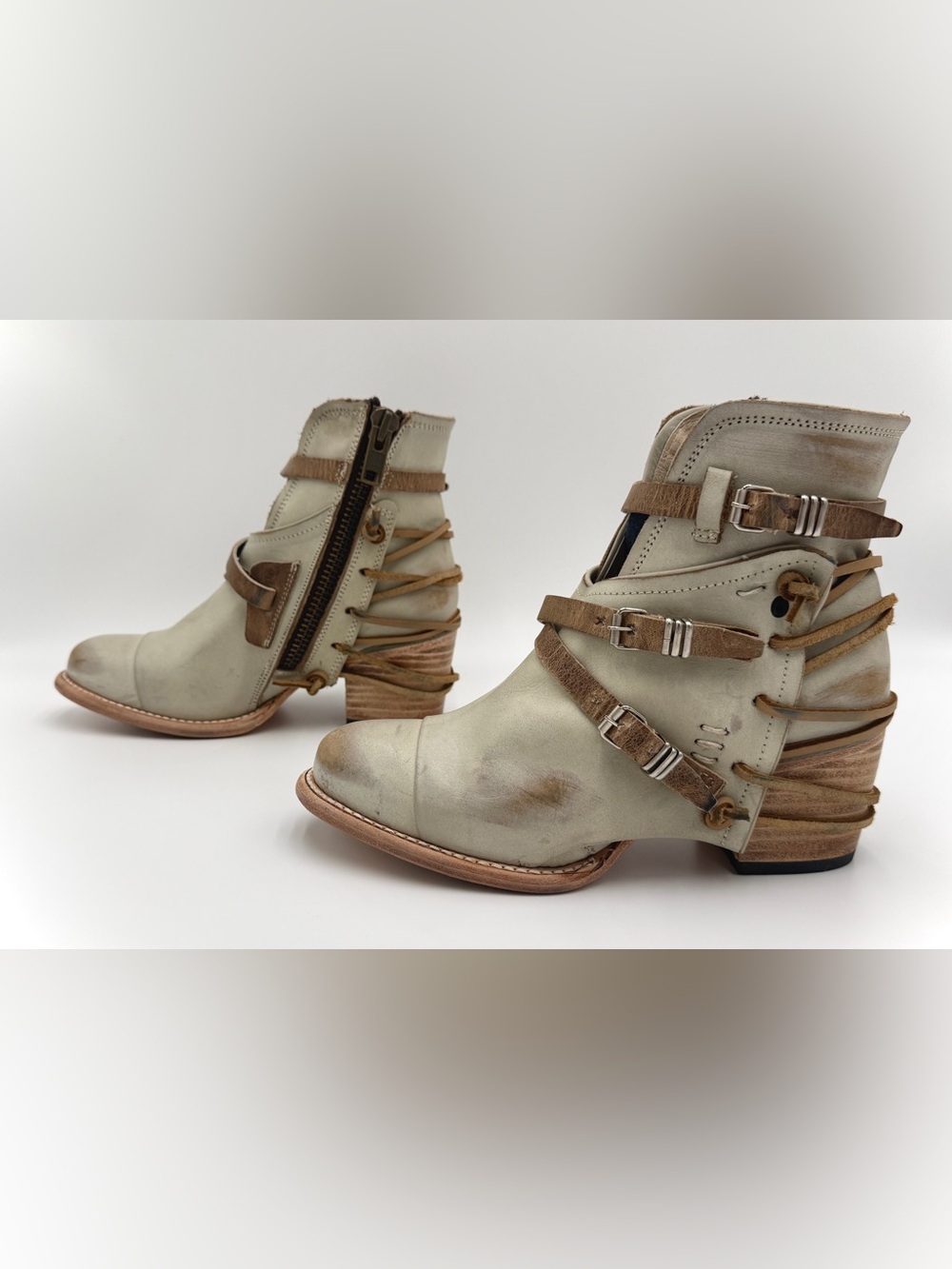 Freebird Ice Crue Booties | Sz 8 | EUC| Box - Picture 4 of 12